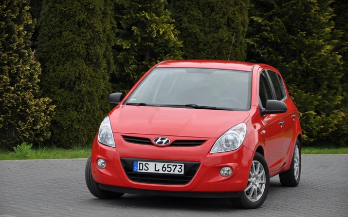 Hyundai i20 cena 15900 przebieg: 220000, rok produkcji 2011 z Ryglice małe 781